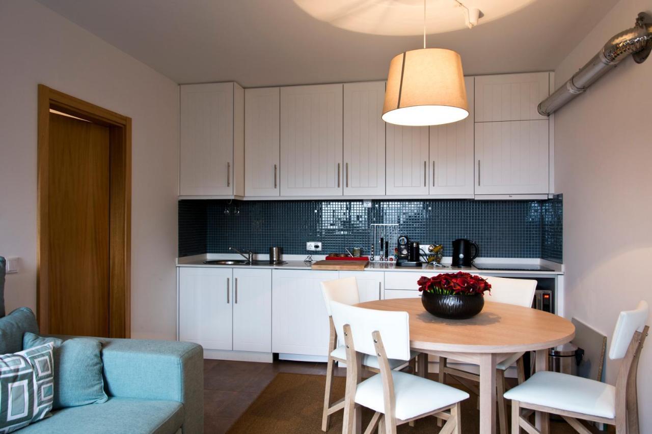 Villa Brown House Geres Zimmer foto