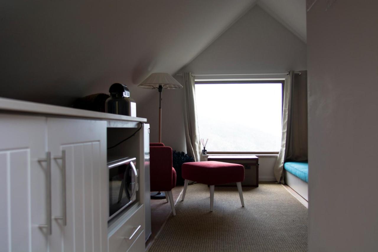 Villa Brown House Geres Zimmer foto